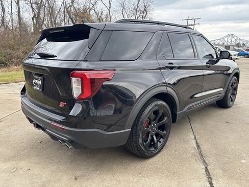 Used 2020 Ford Explorer ST w/ ST Street Pack image 7