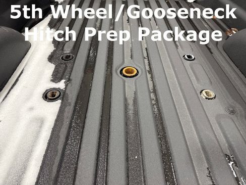 Used 2023 Ford F350 XLT image 3