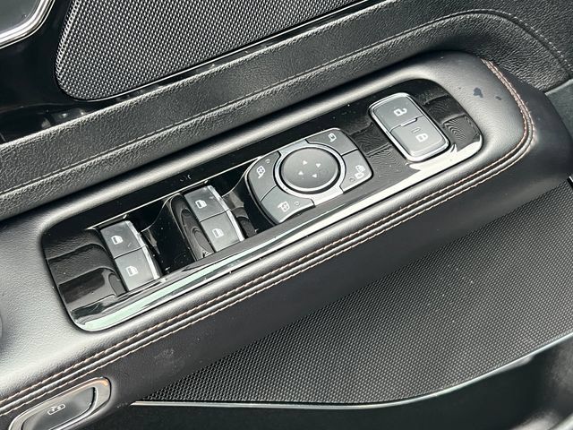 Used 2023 Lincoln Aviator AWD w/ Premium Package image 17