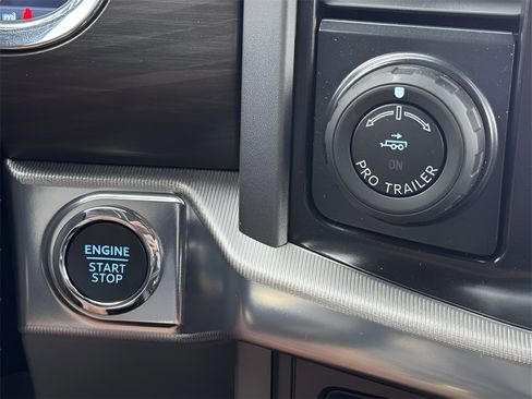 New 2025 Ford F150 Lariat w/ Equipment Group 501A Mid image 19