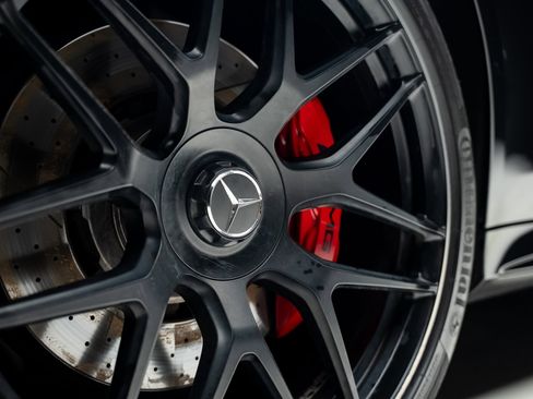 Used 2022 Mercedes-Benz AMG GT 43 image 23