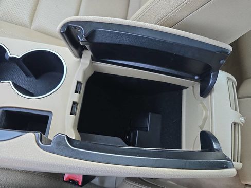 Used 2014 Mercedes-Benz C 250 Coupe image 27