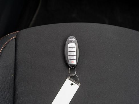 Used 2023 Nissan Sentra SR FWD image 30
