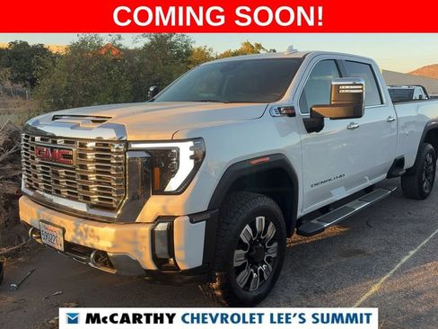 Used 2025 GMC Sierra 3500 Denali AWD/4WD image 1