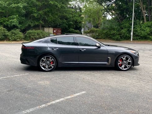 Used 2020 Kia Stinger GT1 AWD/4WD image 4