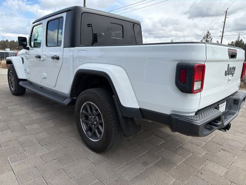 Used 2021 Jeep Gladiator Overland w/ Trailer Tow Package image 5
