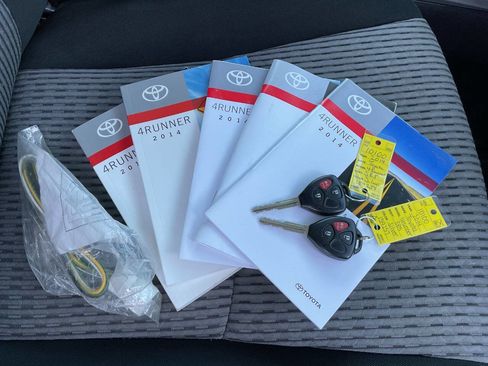 Used 2014 Toyota 4Runner SR5 image 42