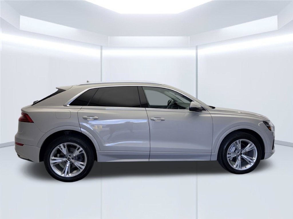 Certified 2023 Audi Q8 Premium AWD/4WD image 7