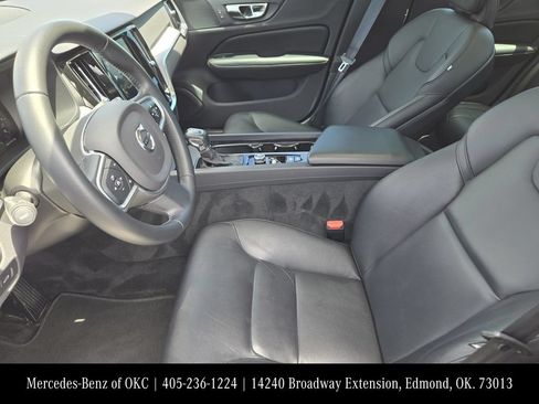 Used 2020 Volvo S60 T6 Momentum AWD/4WD image 10