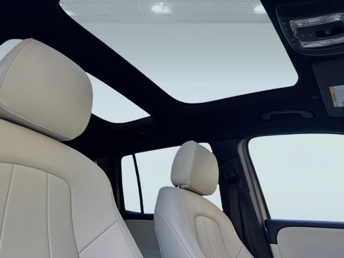 Certified 2024 Mercedes-Benz GLB 250 4MATIC image 14