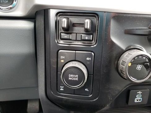 New 2026 Ford F350 XLT w/ XLT Premium Package AWD/4WD image 24