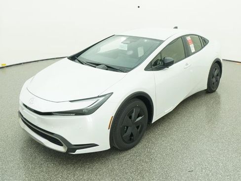 New 2026 Toyota Prius Plug-In Hybrid FWD image 30