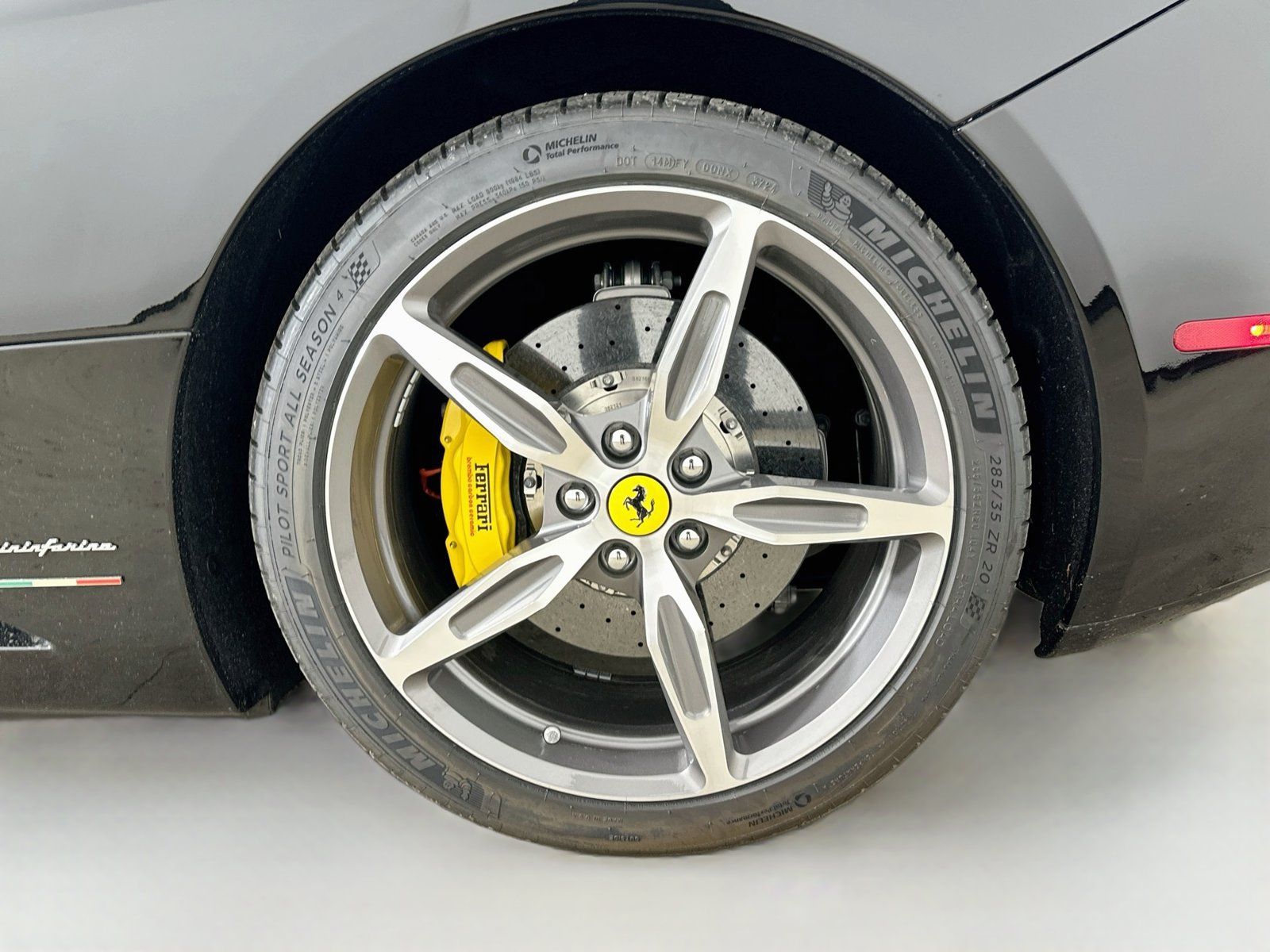 Used 2014 Ferrari California RWD image 50