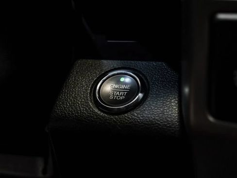 Used 2015 Ford F150 Platinum w/ Equipment Group 701A Luxury AWD/4WD image 20