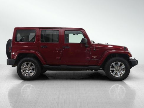 Used 2012 Jeep Wrangler Unlimited Sahara w/ Connectivity Group image 6
