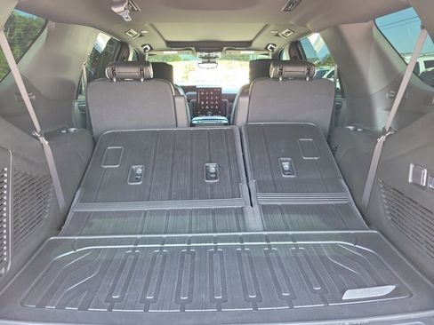 Used 2026 GMC Yukon AT4 Ultimate w/ LPO, Floor Liner Package AWD/4WD image 8