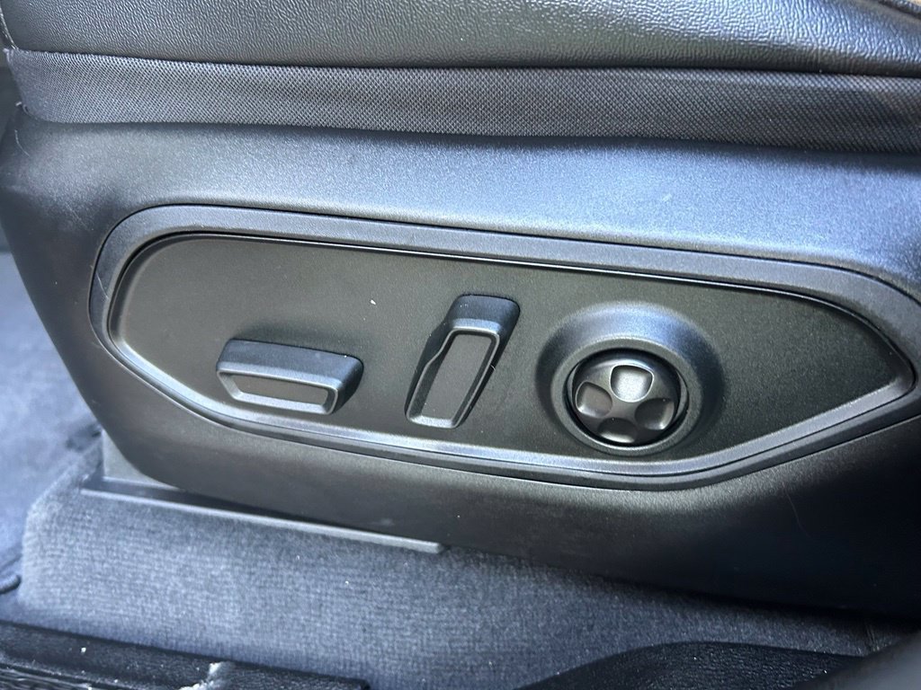 Certified 2025 Jeep Grand Cherokee Limited RWD image 17