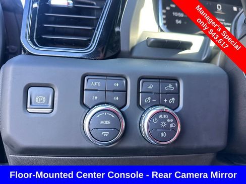 Used 2022 GMC Sierra 1500 AT4 w/ AT4 Premium Package image 22