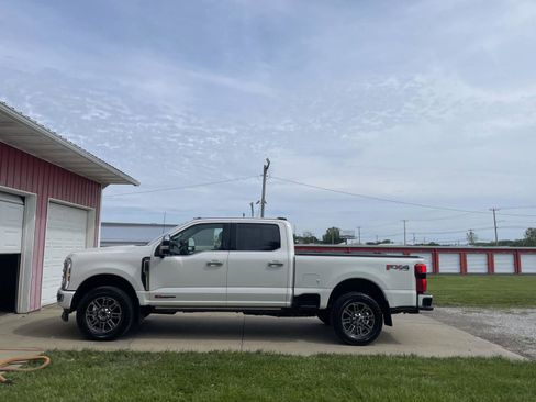 Used 2024 Ford F350 Limited w/ FX4 Off-Road Package AWD/4WD image 2