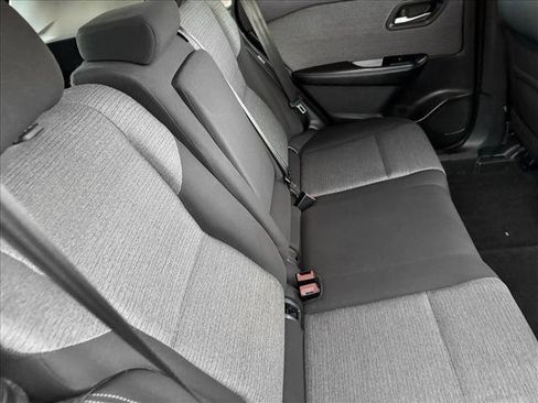 Used 2022 Nissan Rogue SV AWD/4WD image 18