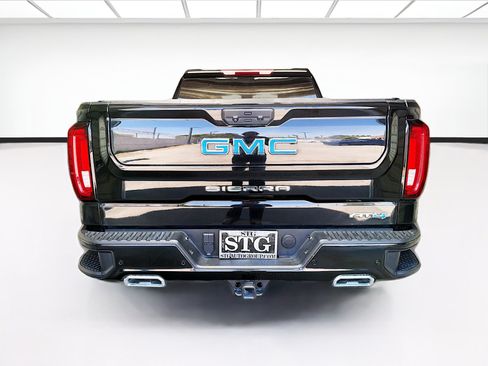 Used 2023 GMC Sierra 1500 AT4 AWD/4WD image 5