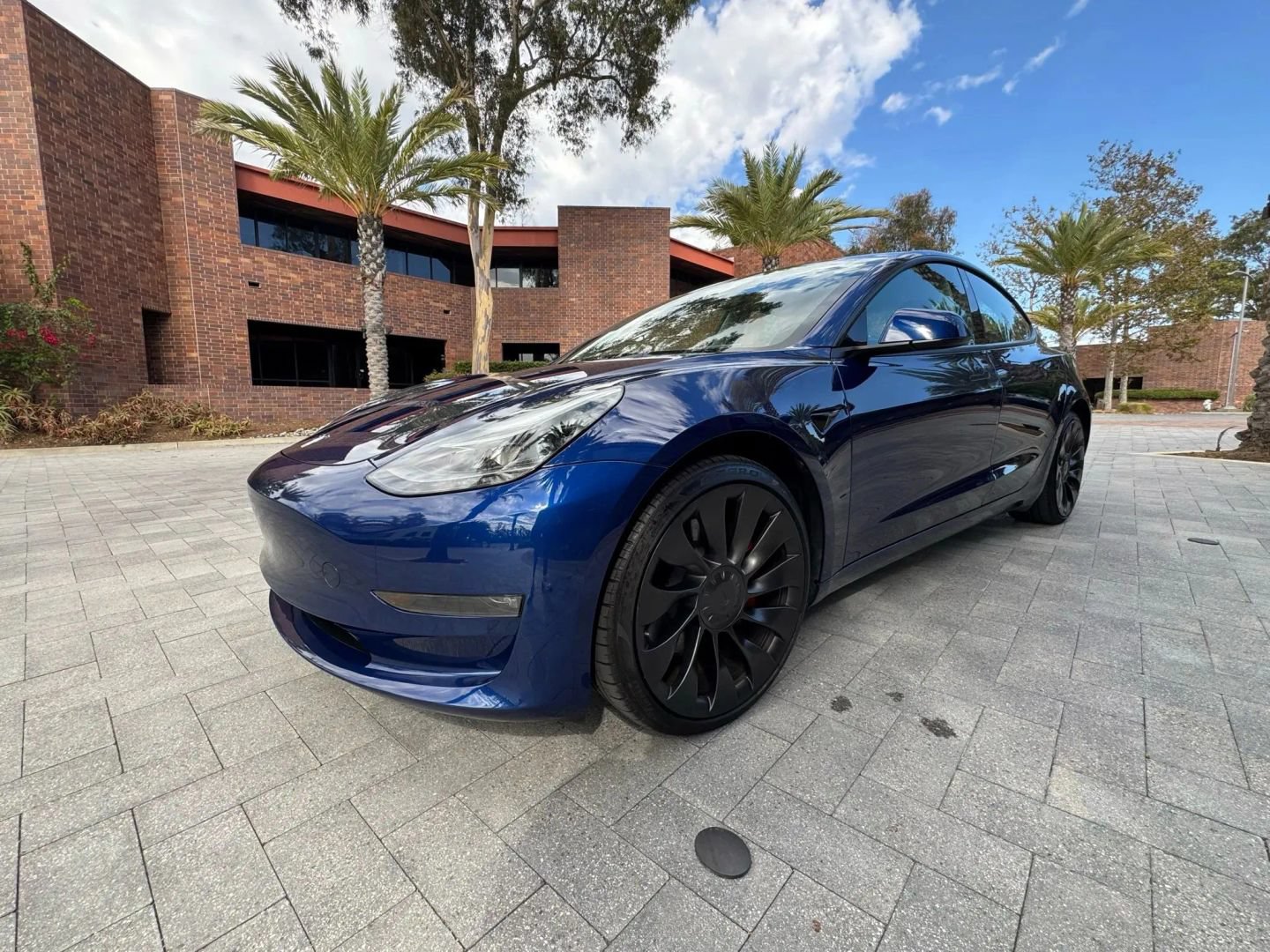 Used 2023 Tesla Model 3 Performance AWD/4WD image 3