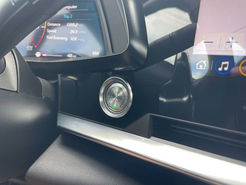 Used 2023 Chevrolet Corvette Stingray Preferred Cpe w/ Z51 Performance Package image 22