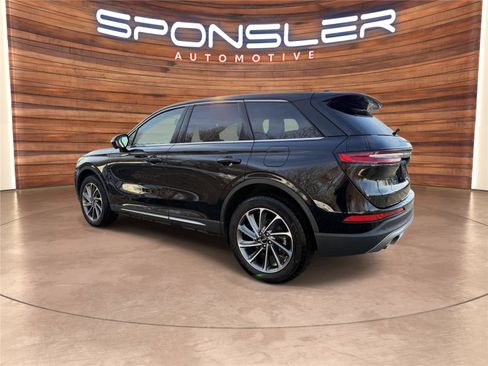 Used 2023 Lincoln Corsair AWD w/ Equipment Group 101A image 3