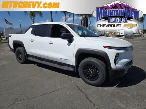 Used 2026 Chevrolet Silverado EV LT AWD/4WD image 1