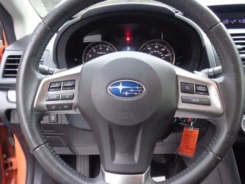 Used 2014 Subaru Crosstrek 2.0i Limited AWD/4WD image 25