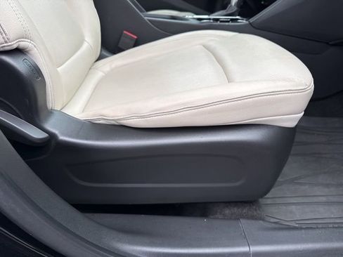 Used 2024 Buick Encore GX Sport Touring w/ Comfort Package image 30