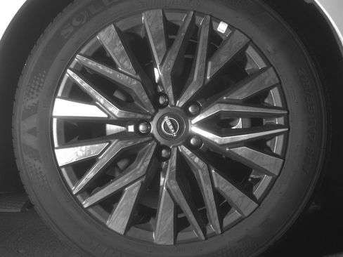 Used 2025 Nissan Altima 2.5 SV image 13