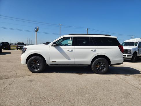 New 2027 Ford Expedition Tremor w/ Driver's Package AWD/4WD image 3
