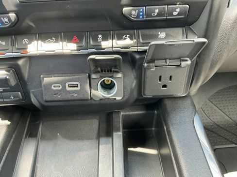 Used 2021 Chevrolet Silverado 1500 LTZ w/ Technology Package AWD/4WD image 20