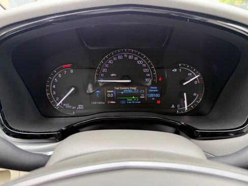 Used 2019 Cadillac XT5 Luxury AWD/4WD image 15