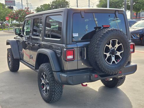 Used 2018 Jeep Wrangler Unlimited Rubicon AWD/4WD image 5