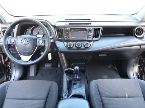 Used 2016 Toyota RAV4 LE FWD image 24
