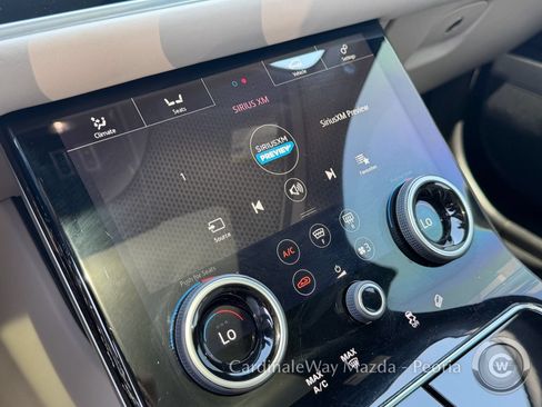 Used 2020 Land Rover Range Rover Velar R-Dynamic S AWD/4WD image 27