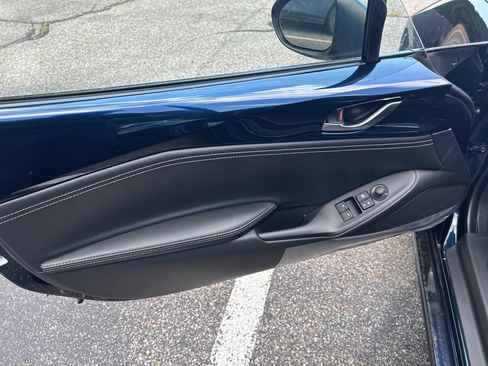 New 2026 MAZDA MX-5 Miata Club w/ Weather Package RWD image 13