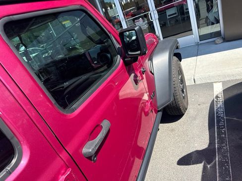 Used 2022 Jeep Wrangler Unlimited Sport AWD/4WD image 14