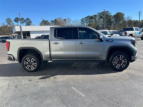 Used 2025 GMC Sierra 1500 AT4 w/ AT4 Premium Package image 5