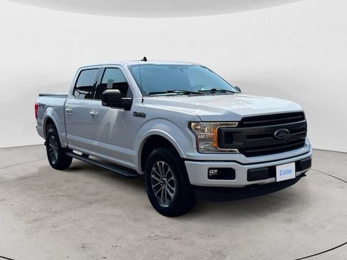 Used 2020 Ford F150 XLT w/ Equipment Group 302A Luxury AWD/4WD image 3