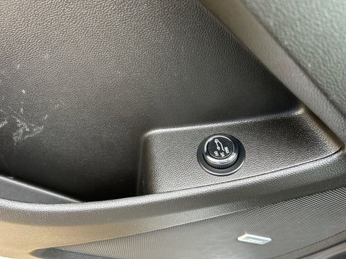 Certified 2021 Chevrolet Traverse High Country image 27