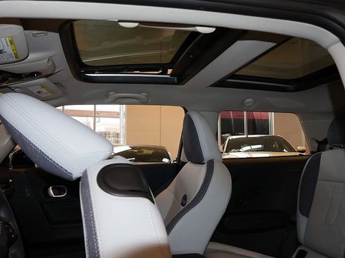 Used 2025 MINI Cooper S image 41