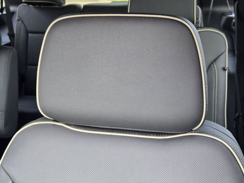 New 2026 GMC Yukon Elevation w/ LPO, Floor Liner Package image 18