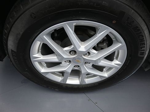 Used 2024 Chevrolet Equinox LS w/ Driver Confidence II Package image 37