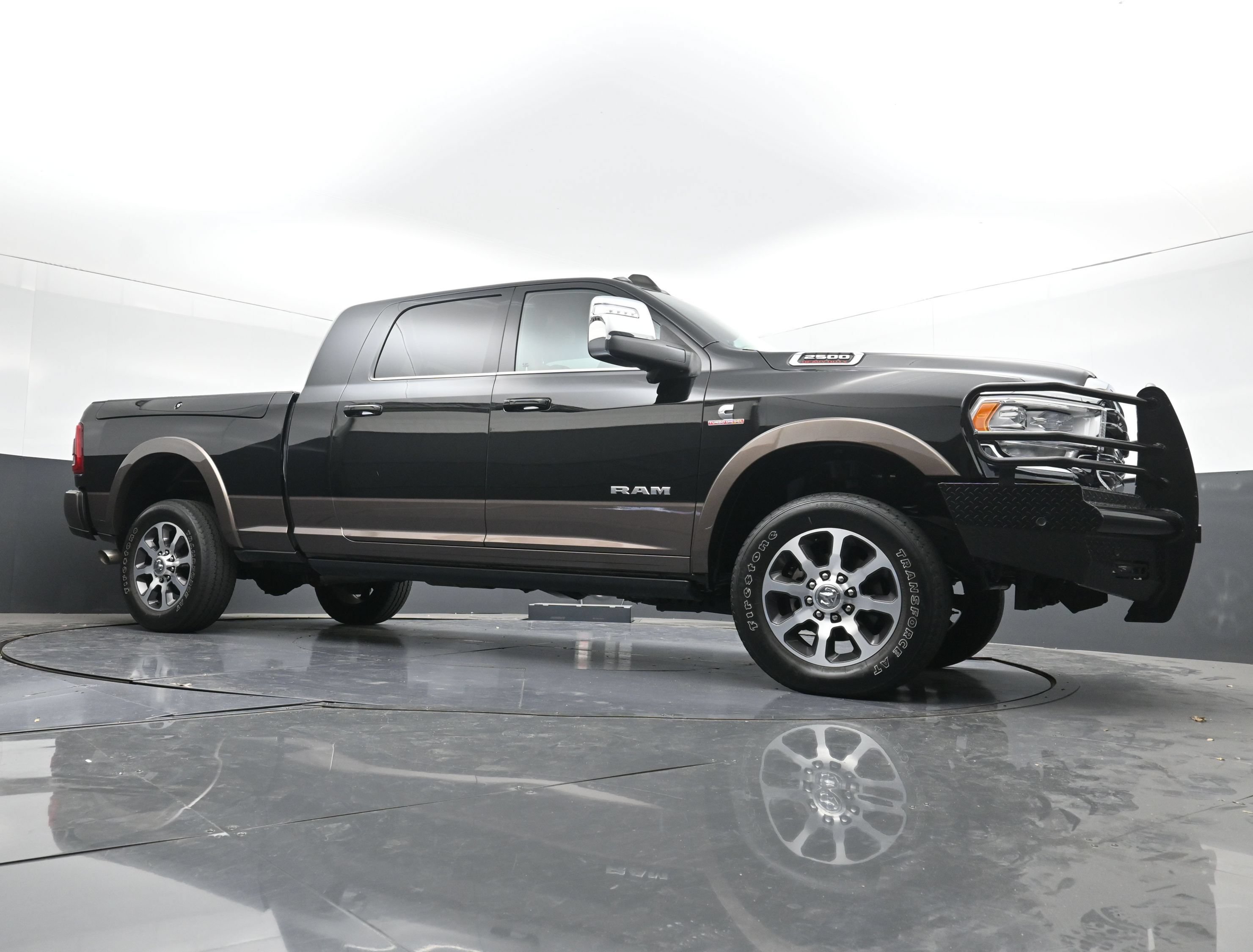 Used 2024 RAM 2500 Limited w/ Towing Technology Group AWD/4WD image 25