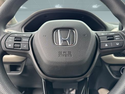 Used 2025 Honda HR-V LX image 10