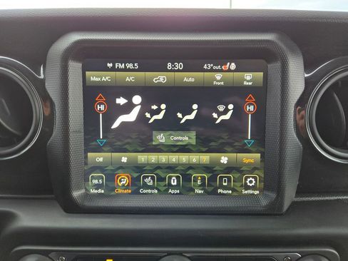 Used 2021 Jeep Wrangler Unlimited Sport image 22