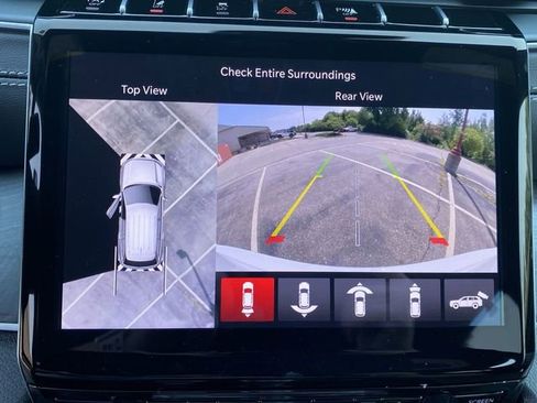 New 2025 Jeep Grand Cherokee Limited w/ Luxury Tech Group II image 17